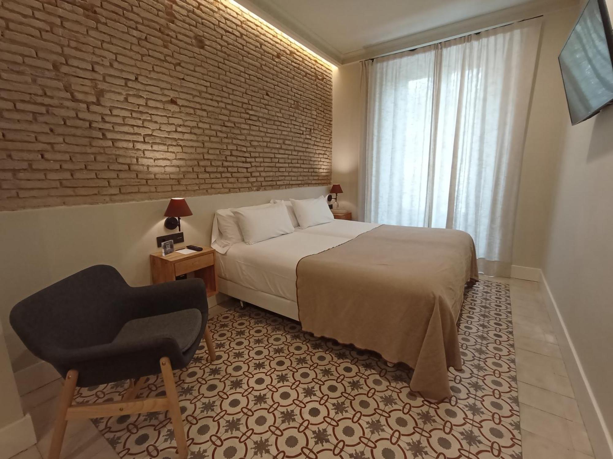 Uma Suites Parada Del Marques Seville Exterior photo